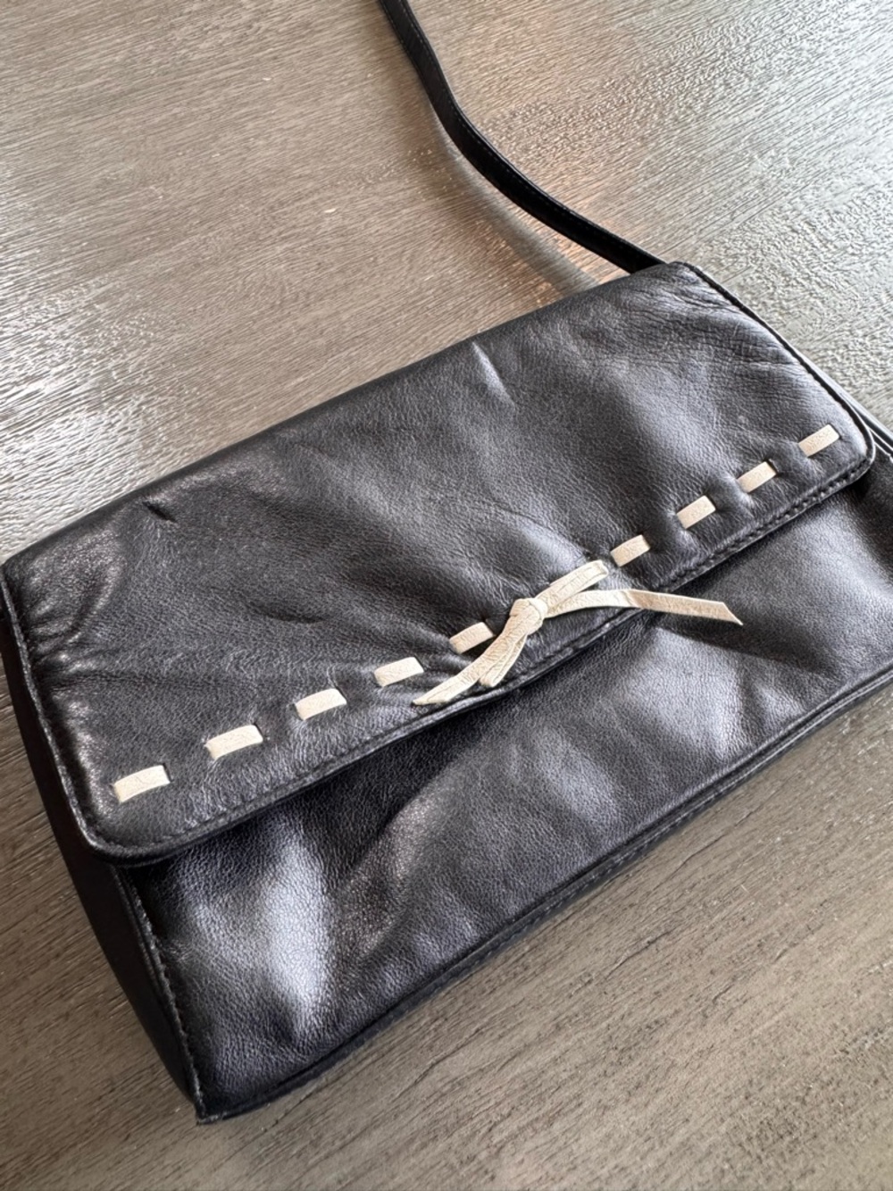 Vintage Leather Contrast Stitching Bow Colette Purse Bag Black White - Picture 4 of 12